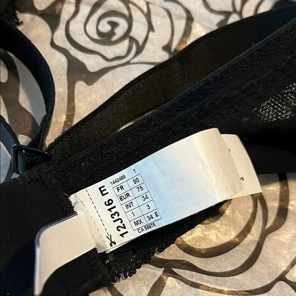 SIMONE PERELE PARIS CARESSENCE UNDERWIRE PLUNGE BRA 12J316 E - Picture 7 of 9